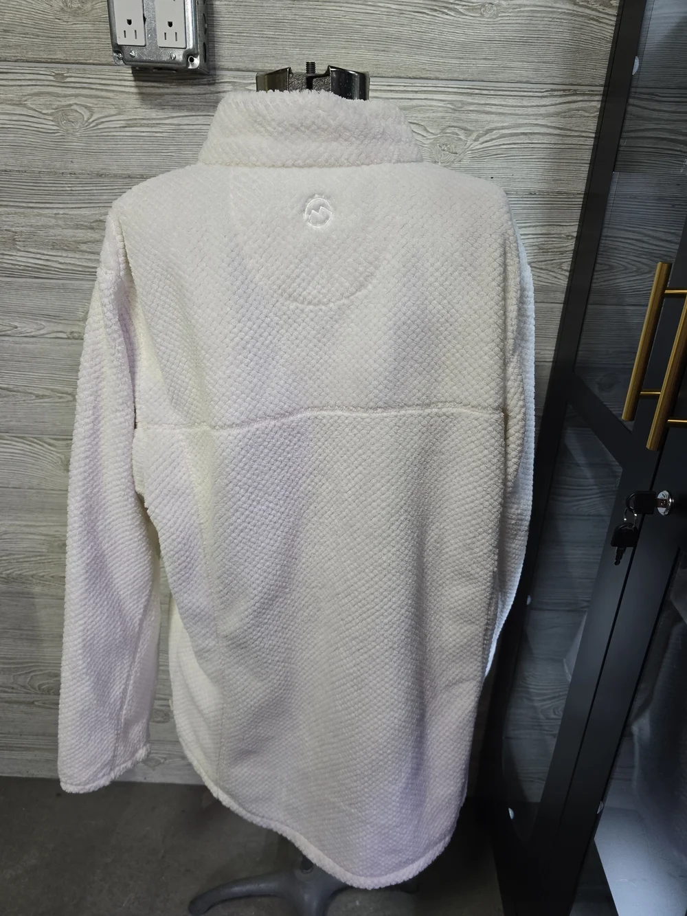 Magellan Outdoors Cream Textured Sherpa Pullover